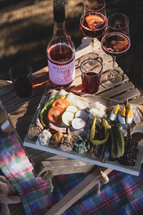 Weingut Peter Grill Bed & Breakfast Leutschach Bagian luar foto